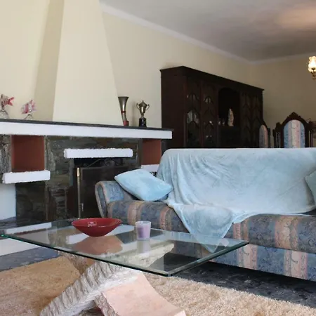 בית נופש Cozy Summer House By The אובאר