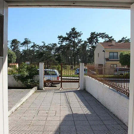 בית נופש Cozy Summer House By The *