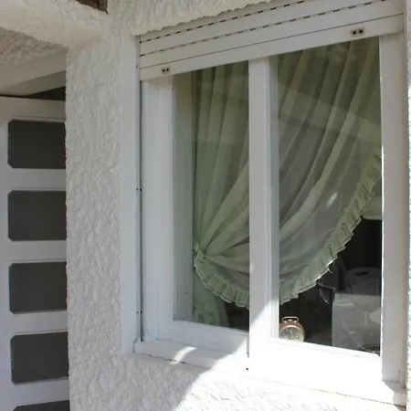 Cozy Summer House By The Beach Holiday home